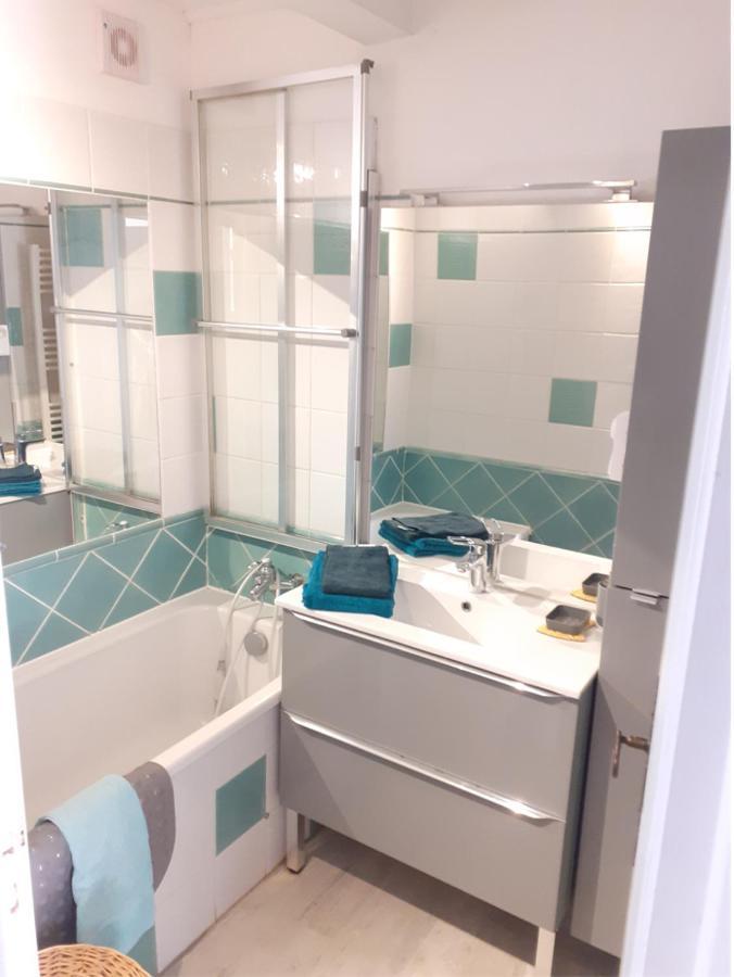 Villa club Sanary dans résidence fermée et arborée 10min a pied de la plage Extérieur photo